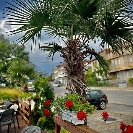 Conti Hotel & Restaurant Gjakova Экстерьер фото